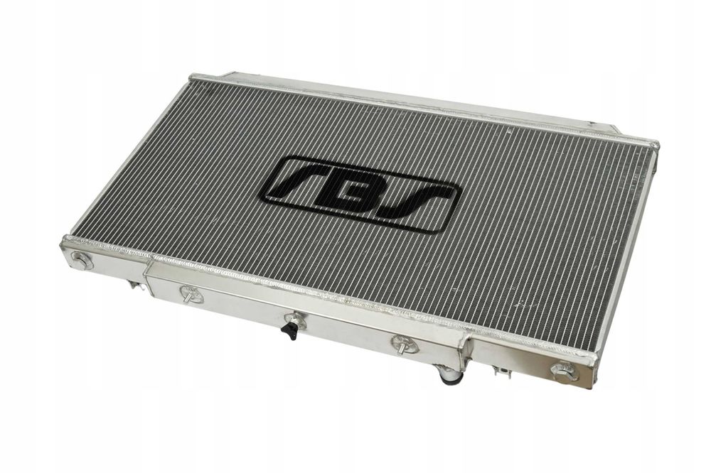 Aluminiowa chłodnica wody Nissan Patrol Y61 RBS Technology