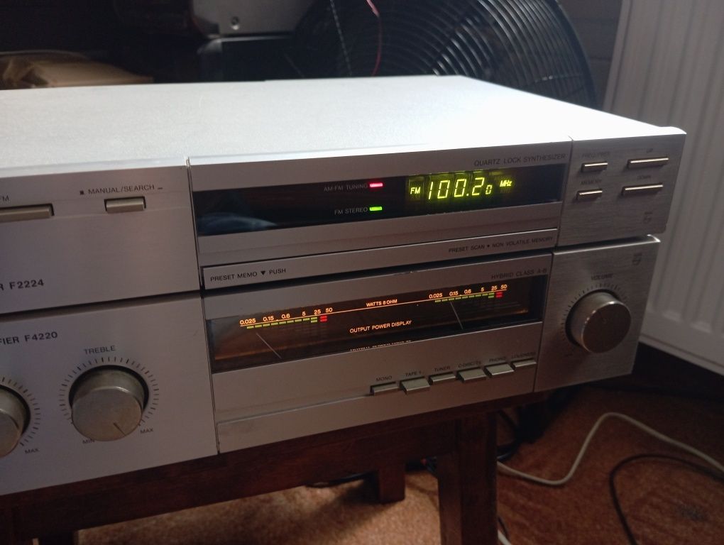 Philips tuner i wzmacniacz