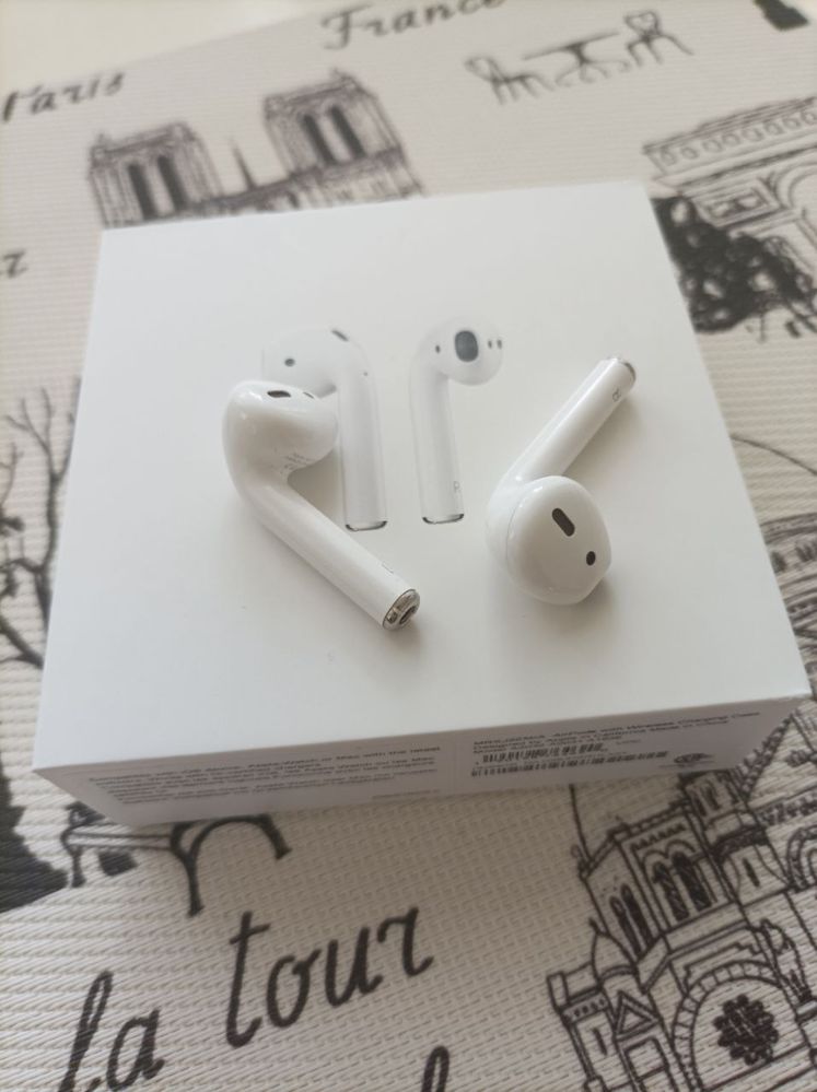 Продаю навушники AirPods