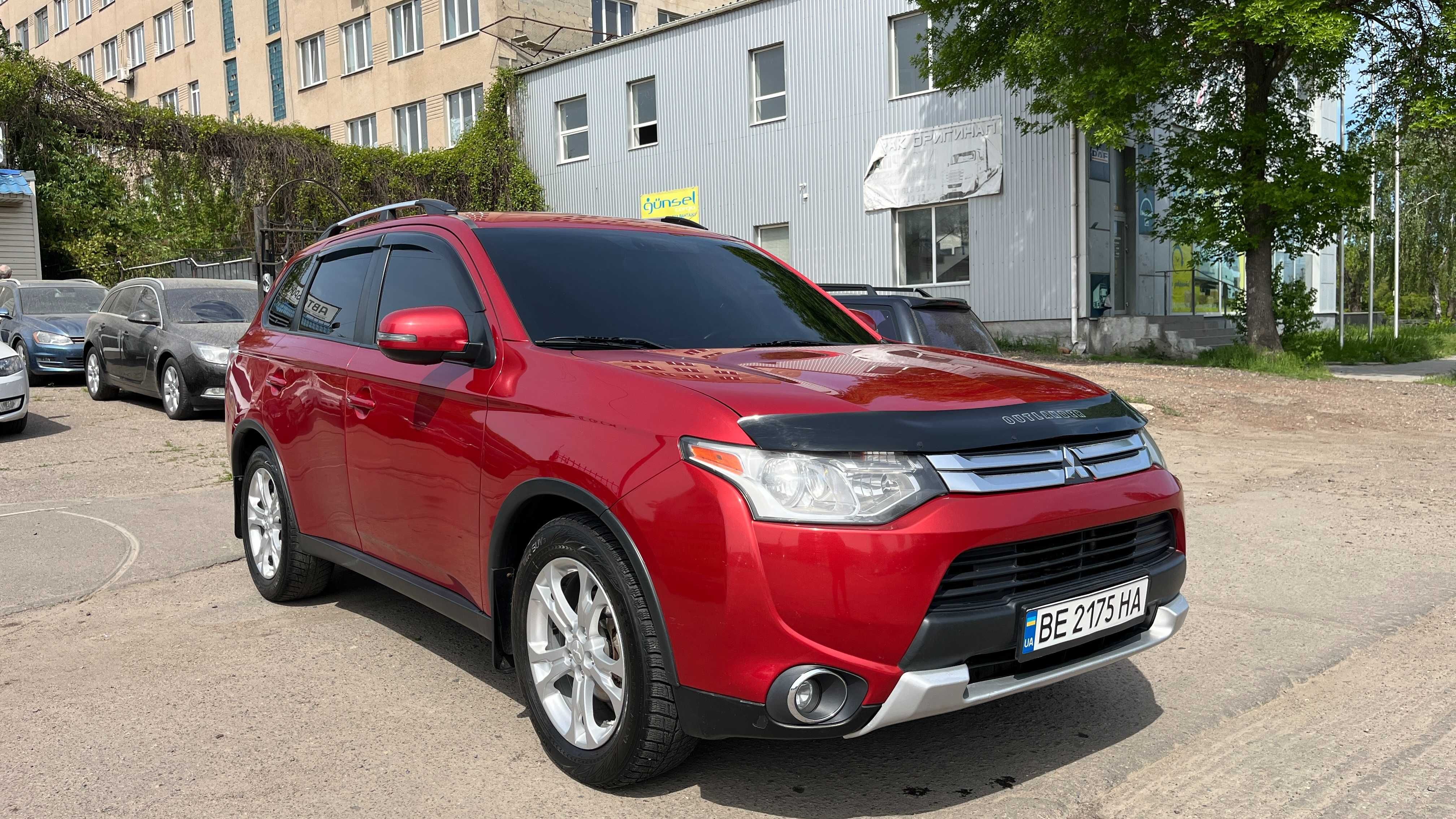 Продам автомобіль Mitsubishi Outlander 7 мест , 2014 г.