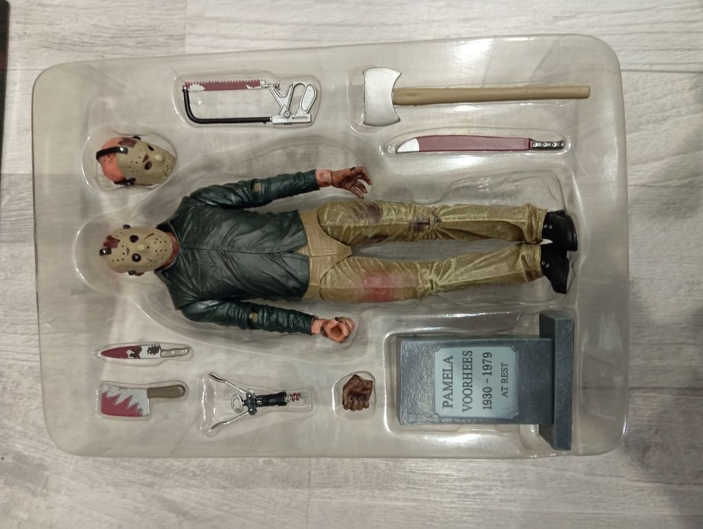 Фигурка Джейсон Вурхиз neca 18 см — отличное пополнение коллекции! / F