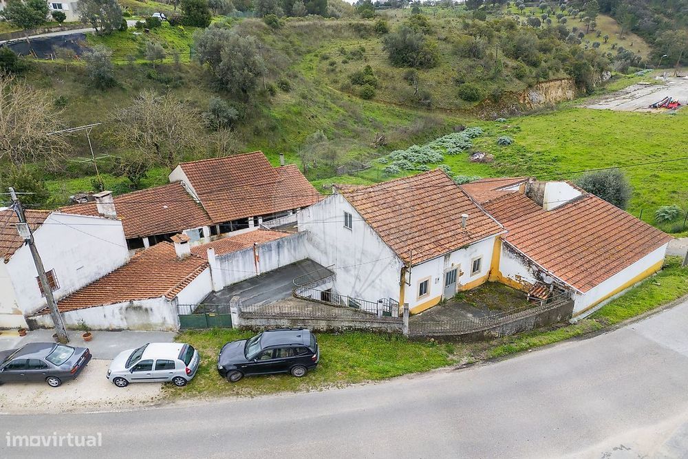 Moradia T5 para venda
