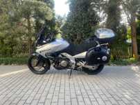 Motocykl turystyczny Suzuki DL 1000 v storm