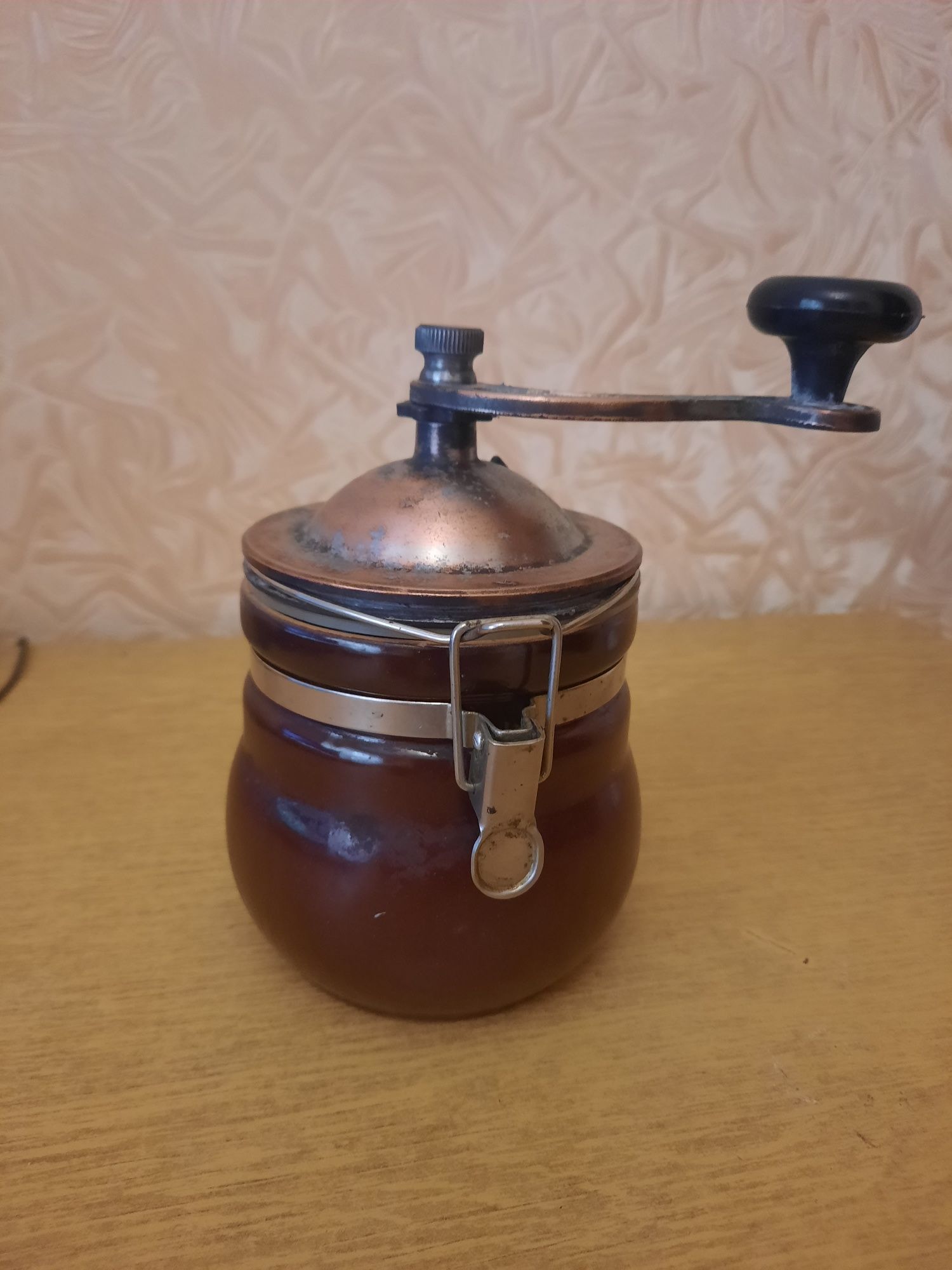 Набір з двох ручних кавомолок СРСР