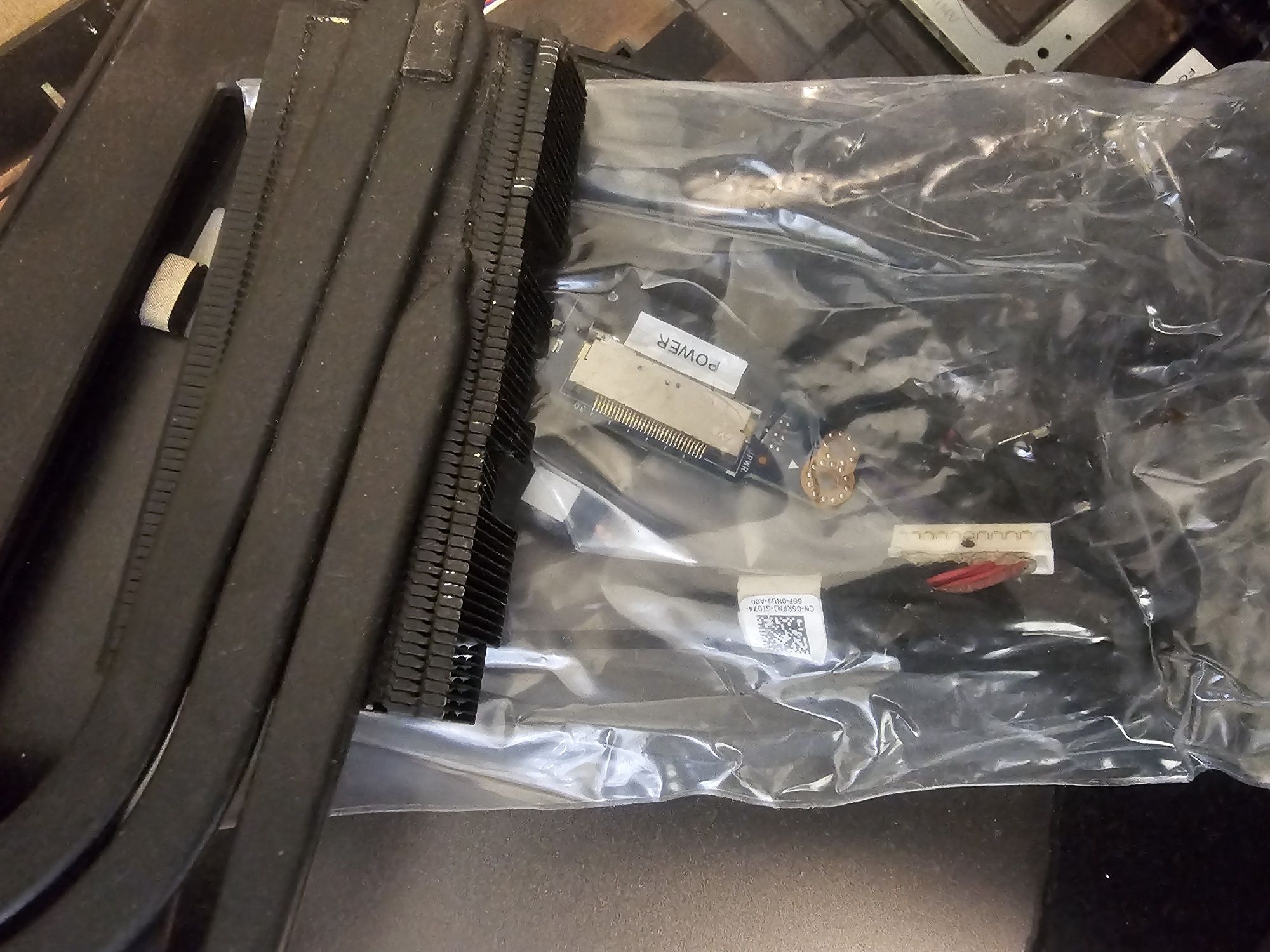 Запчастини Dell Alienware 17 R2