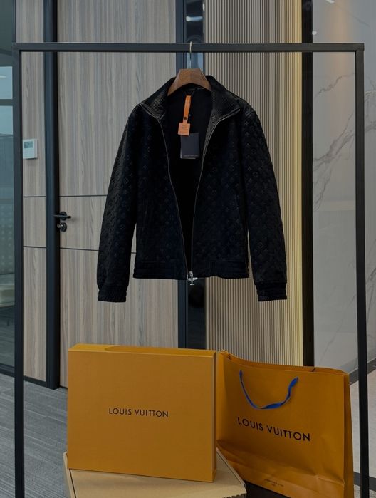 Louis Vuitton - kurtka Monogram z owczej skóry 2025