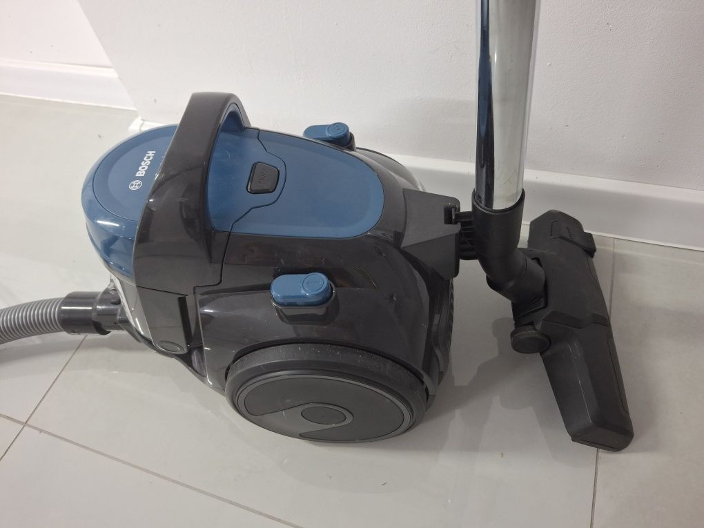 BOSCH jak nowy bezworkowy odkurzacz