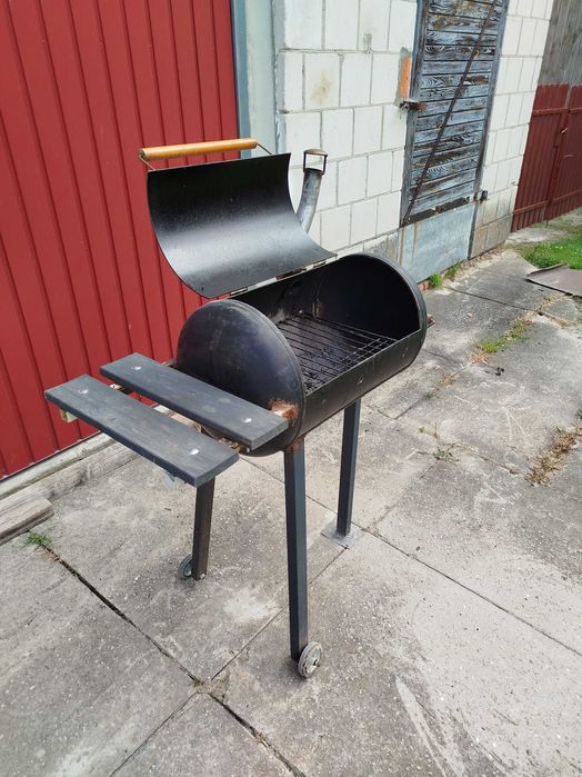 Grill ogrodowy  z butli LPG