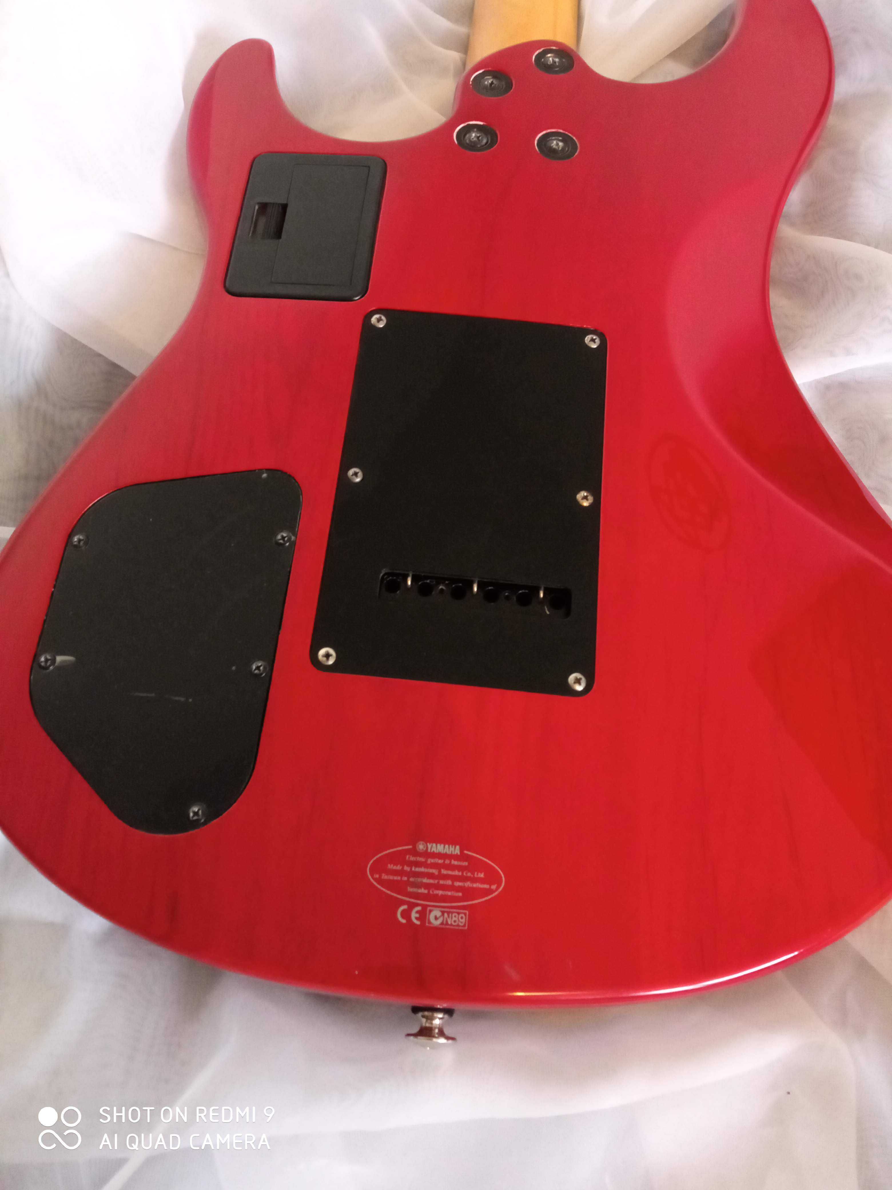 Gitara YAMAHA RGX 820Z. Piezo,