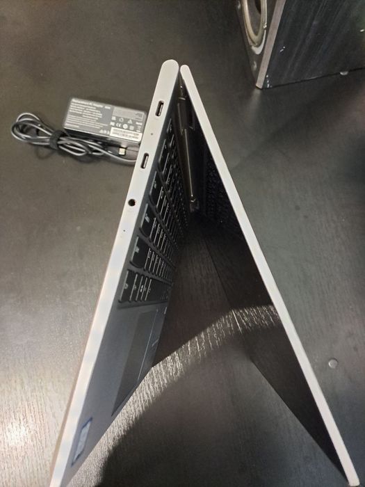 Lenovo Yoga 730-13IKB i5-8250U ноутбук трансформер.