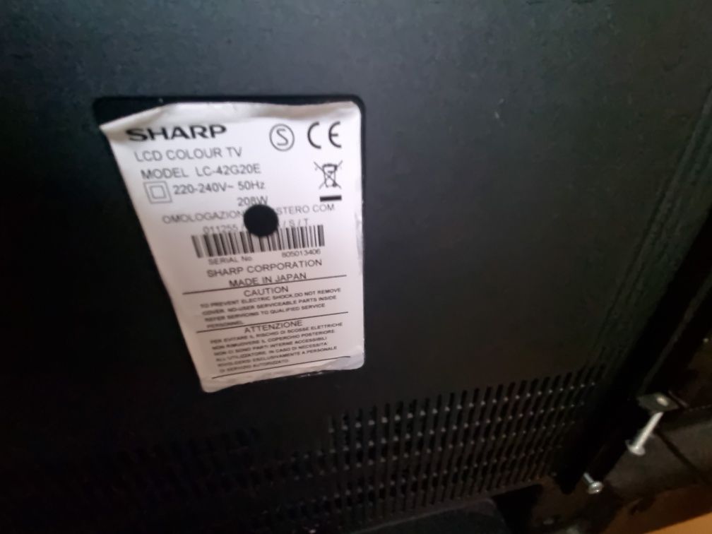 Telewizor sharp aquos 42 cale . Super stan . Brak pilota