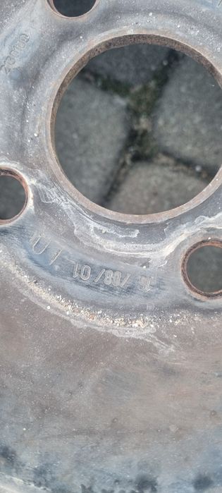 Sprzedam felgi 13 cali 4x100 wraz z oponami od OPLA