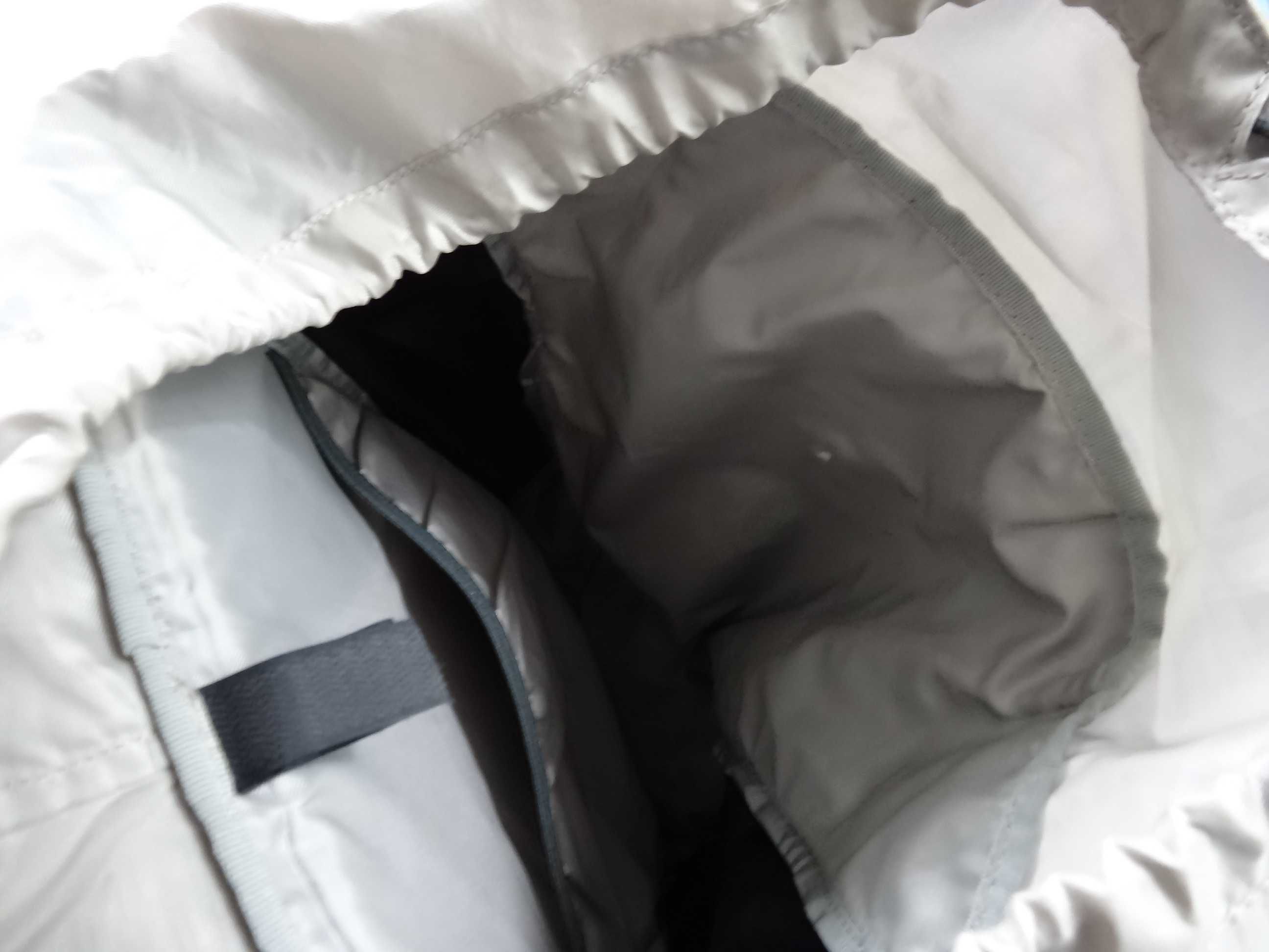 Plecak KARRIMOR KODIAK 30 Pokrowiec przeciwdeszczowy