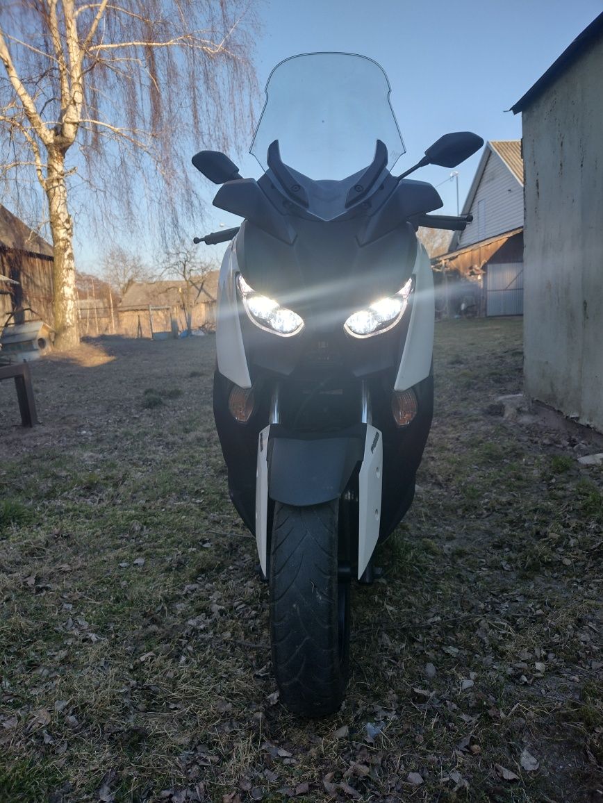 Yamaha x max 300