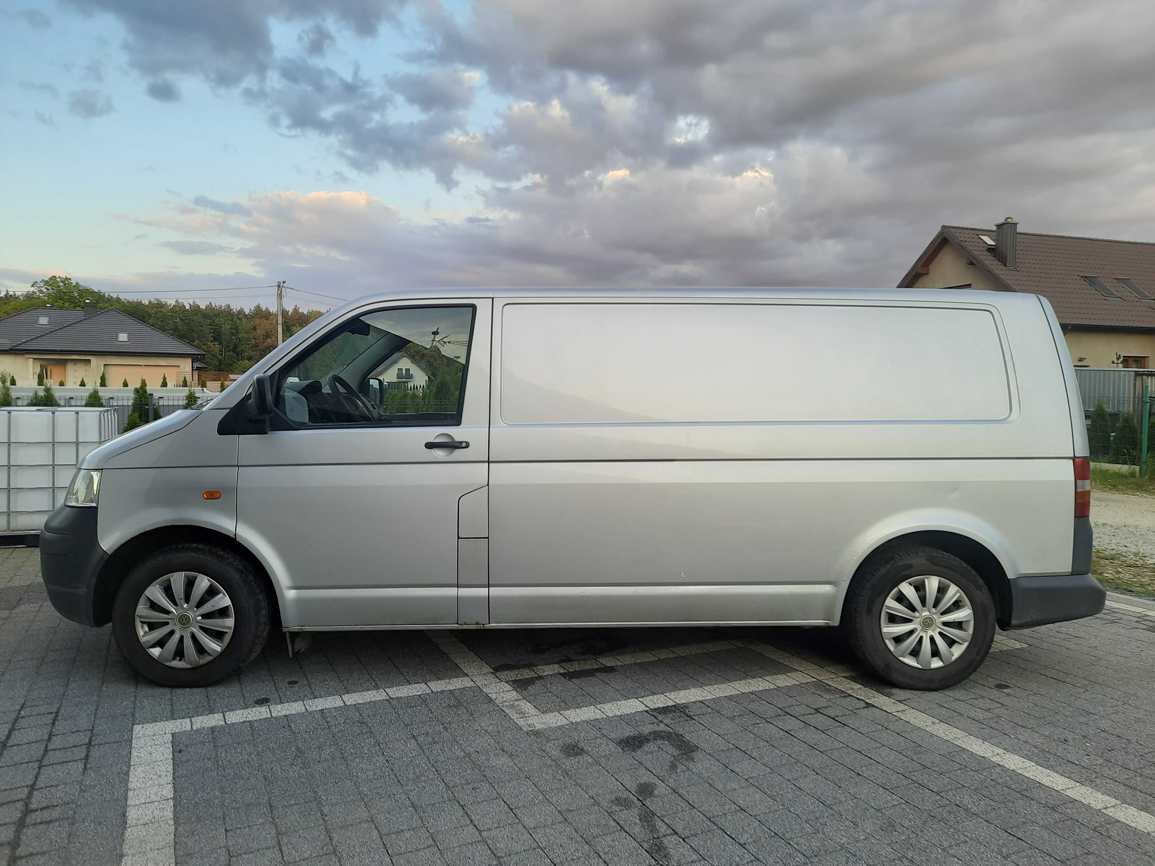 VW Transporter T5 1.9 LONG