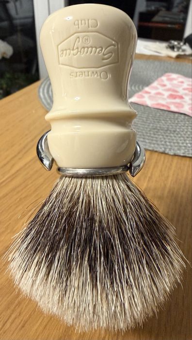 Pedzel do golenia Semogue Fines Badger Taj