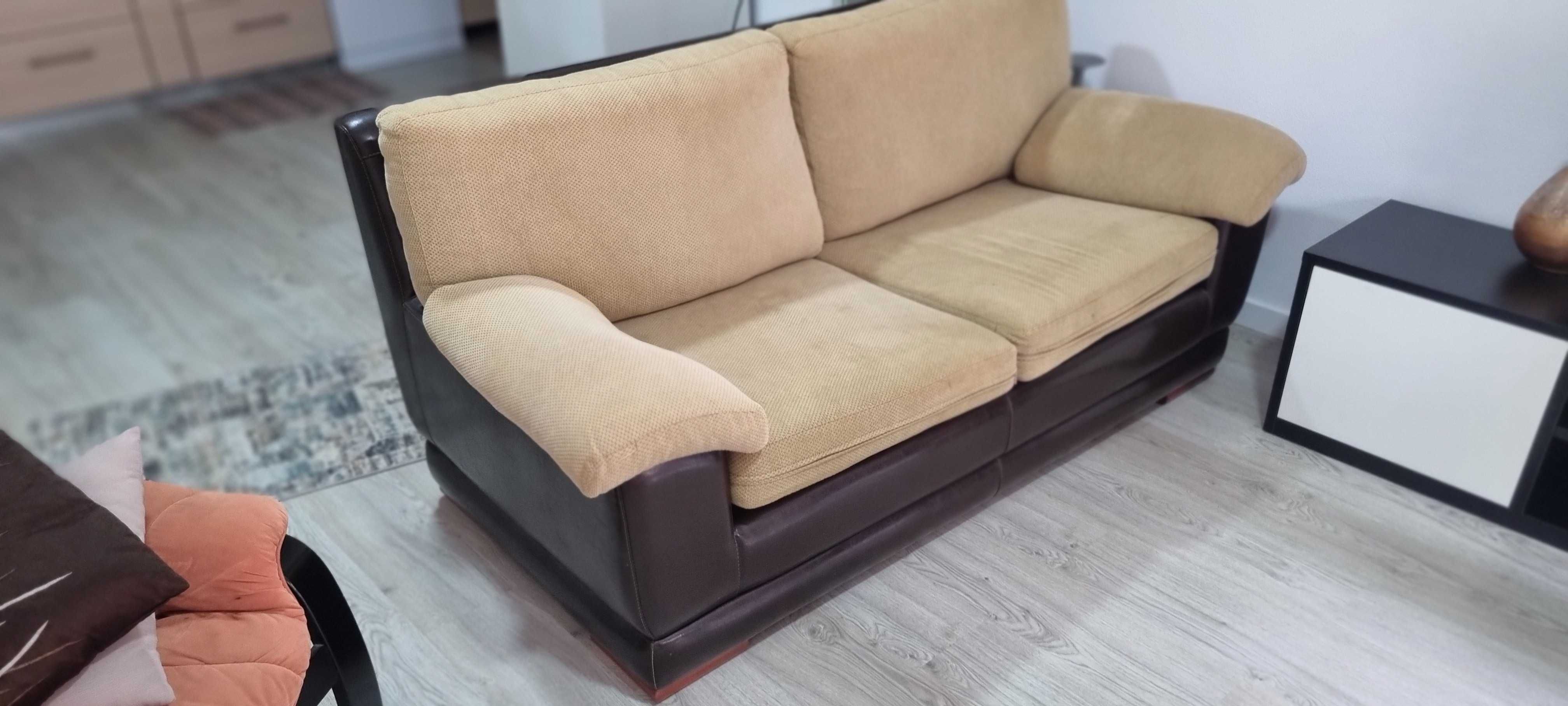 Sofá de 2 lugares
