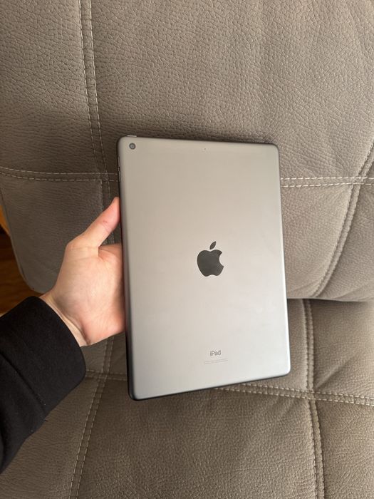 iPad 7 32Gb 10.2 Wi-Fi Space Grey  Apple Планшет ІДЕАЛ стан