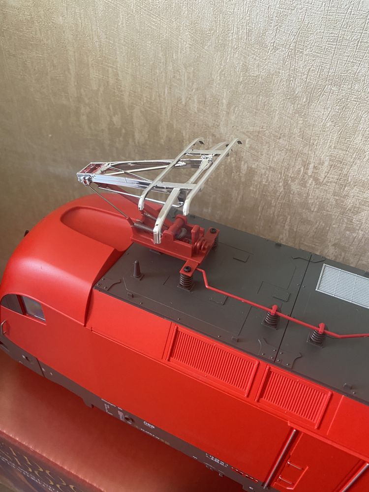 Локомотив PIKO Taurus 37412 Scale G масштаб G