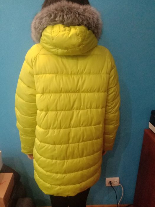 Продам пуховик Б/у