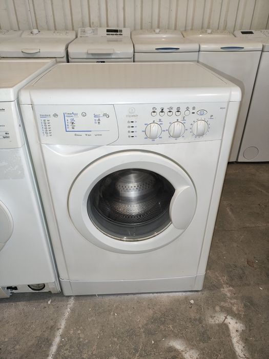 Пральна машина Indesit WISL85. Гарантія! Доставка!
