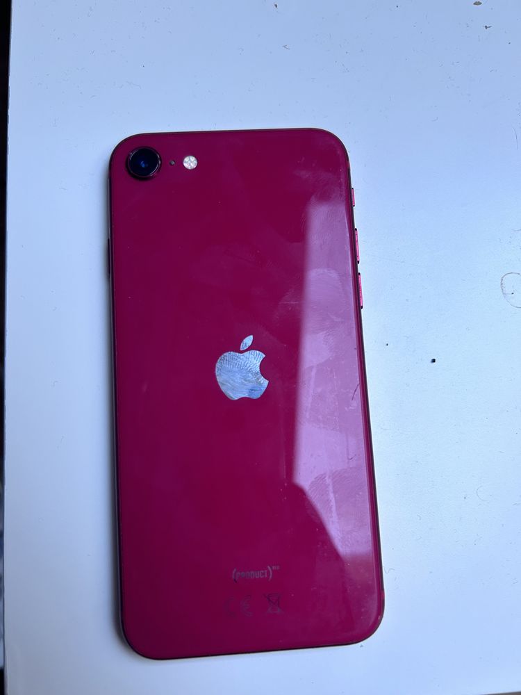 Iphone se 2020 64gb czerwony