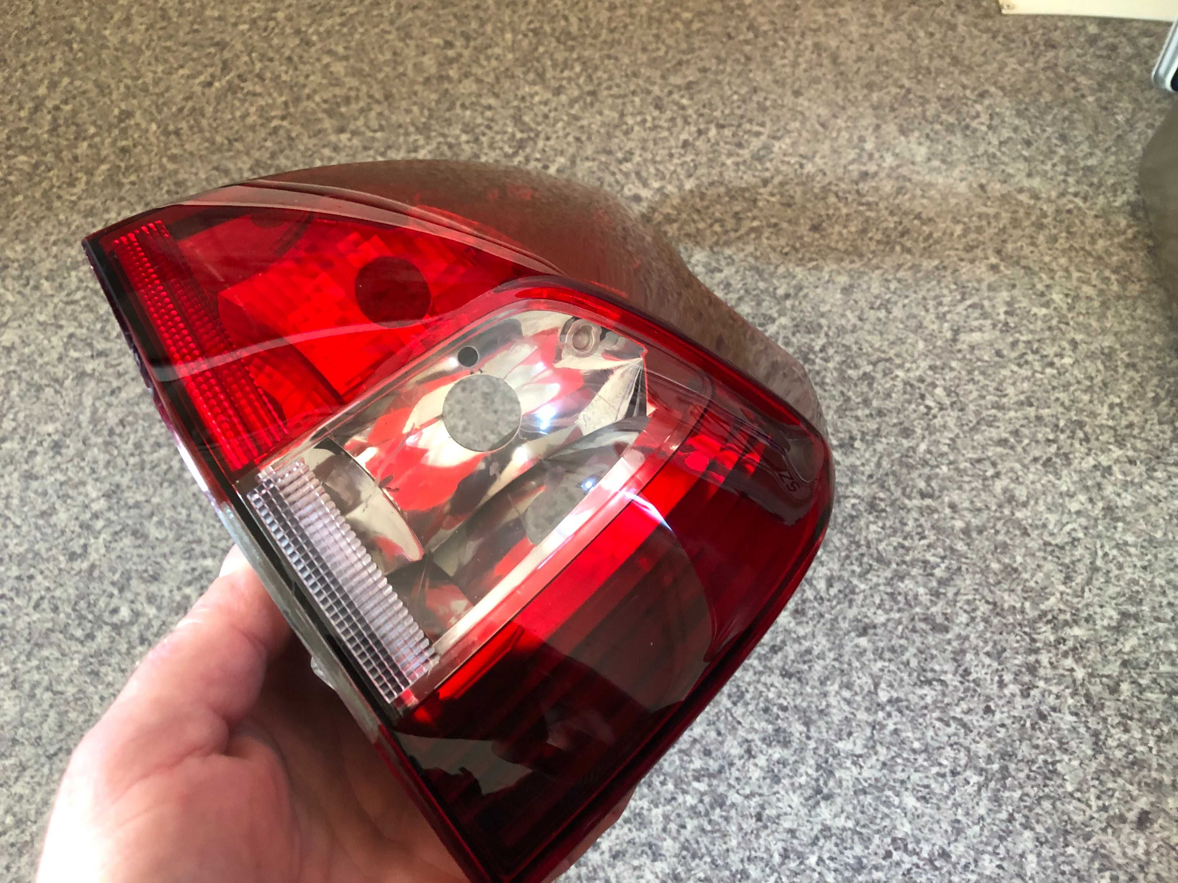 Lampa prawy tył Citroen C5 III X7 Kombi