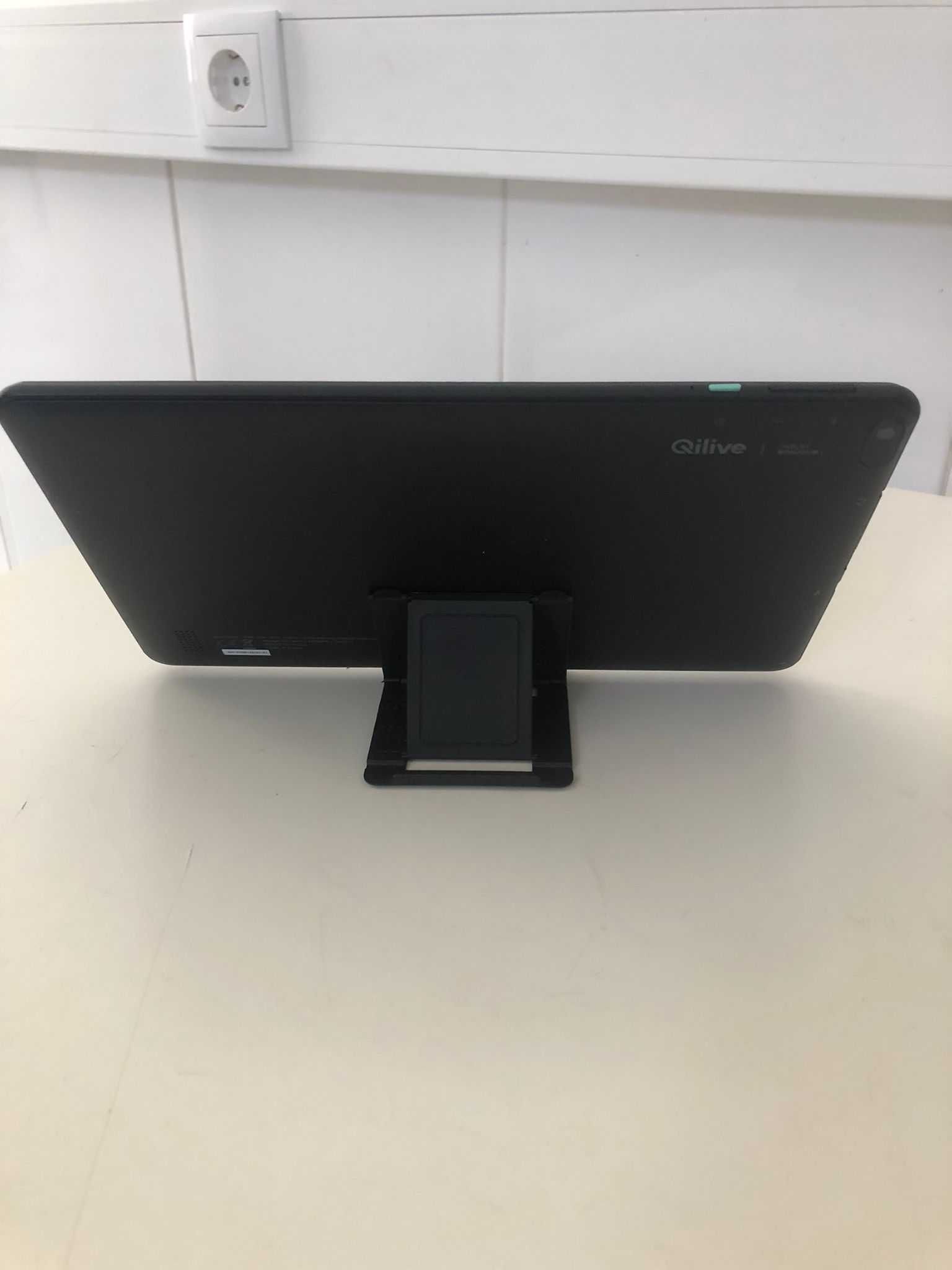 Tablet QILIVE Q10 - Quad Core - 2GB - 16GB