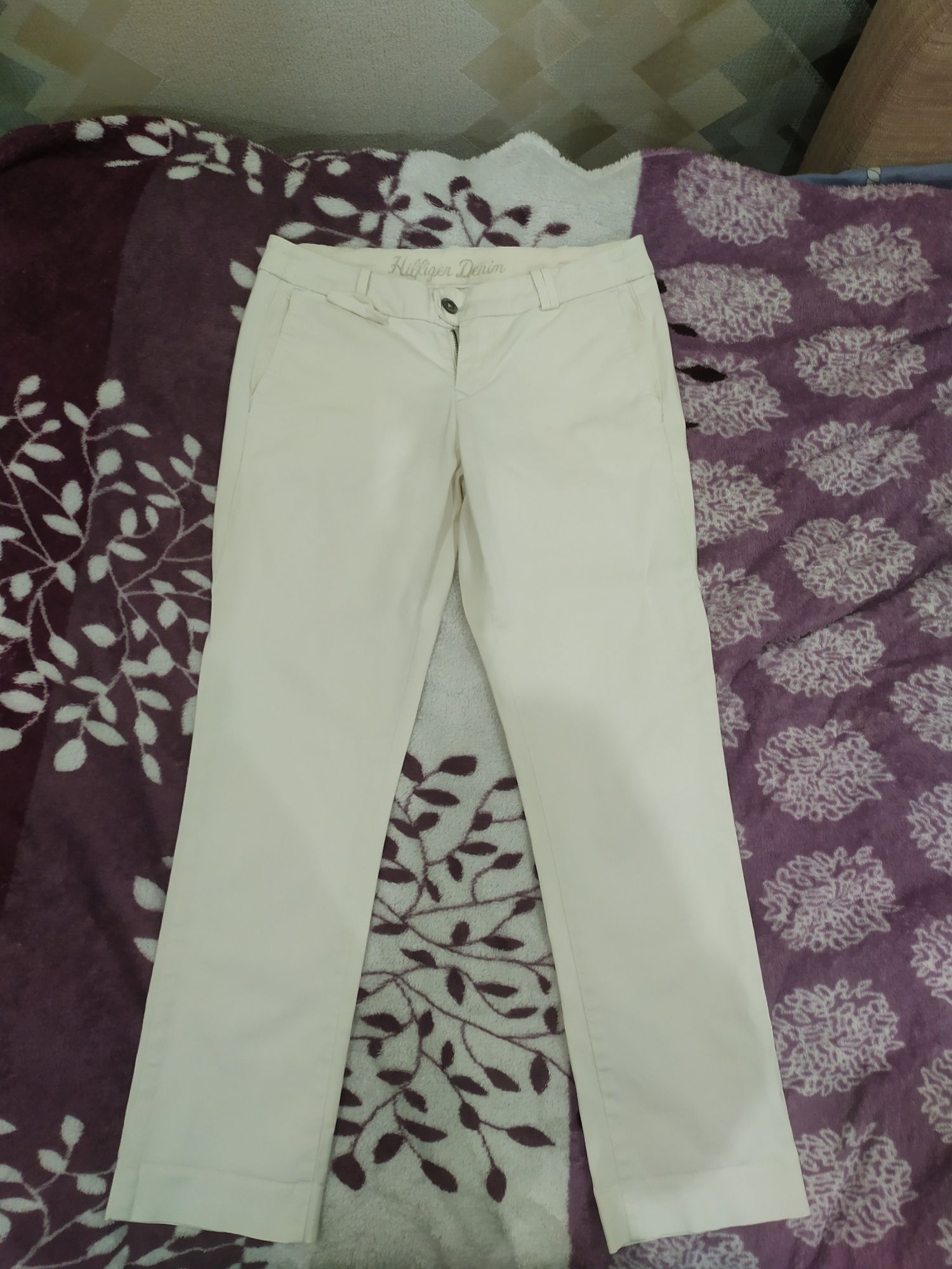 Белые джинсы,штаны