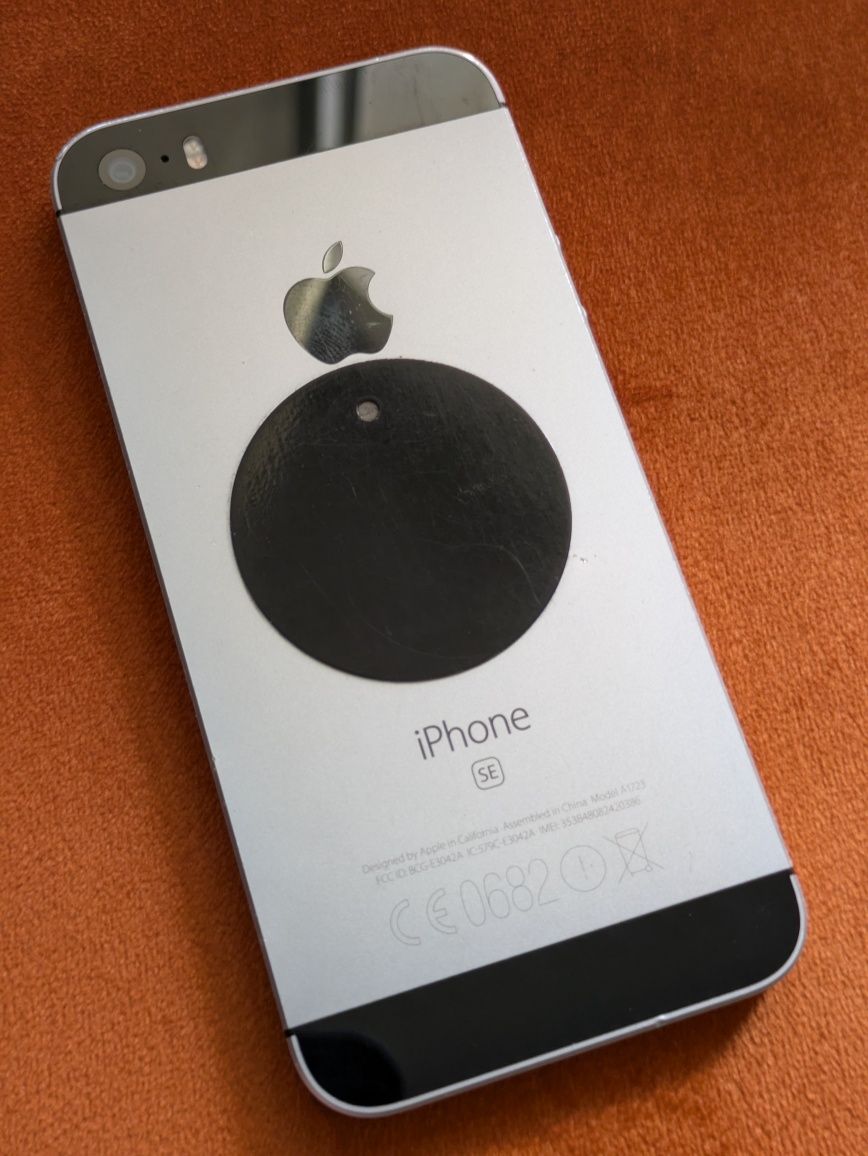 iPhone SE 2016 stan bardzo dobry