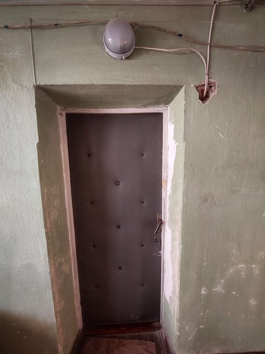 Две комнаты в бывшем общежитии