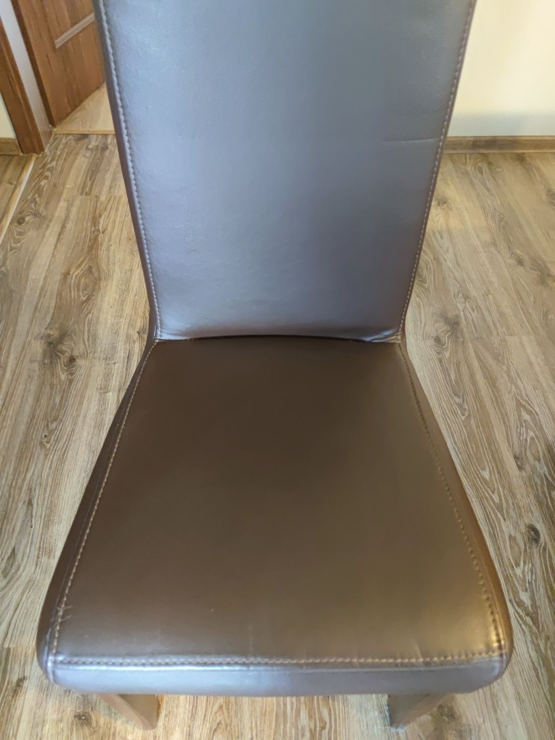 Krzesło  kolor brązowy