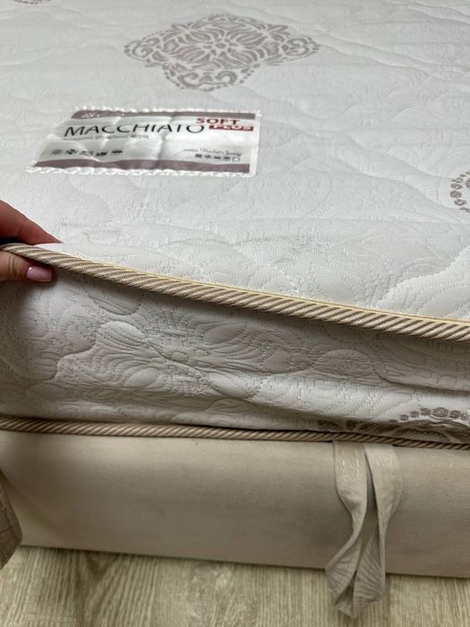 Ліжко двоспальне