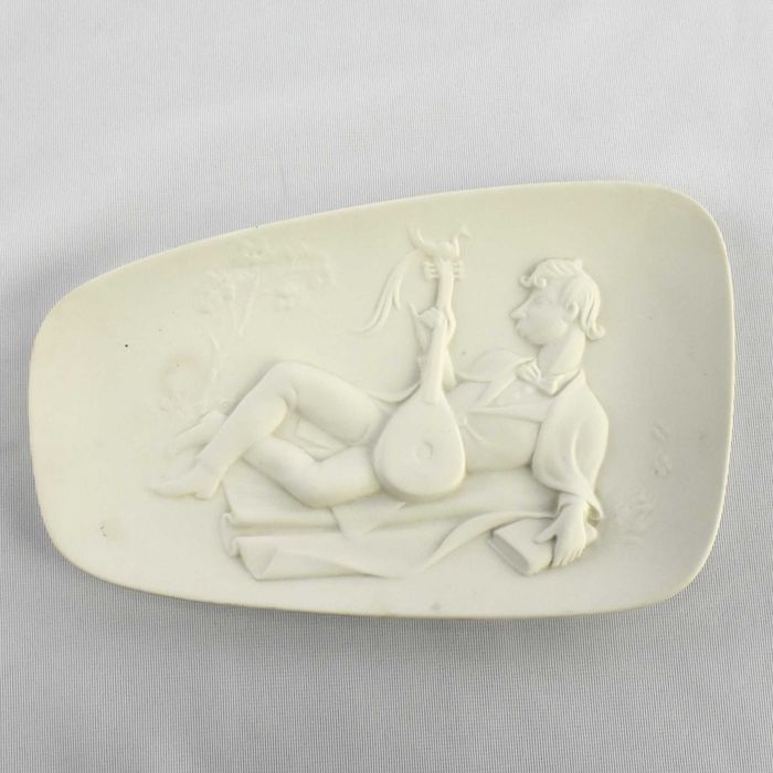 Placa / covilhete “Jasper Ware” em biscuit Artibus nº 3