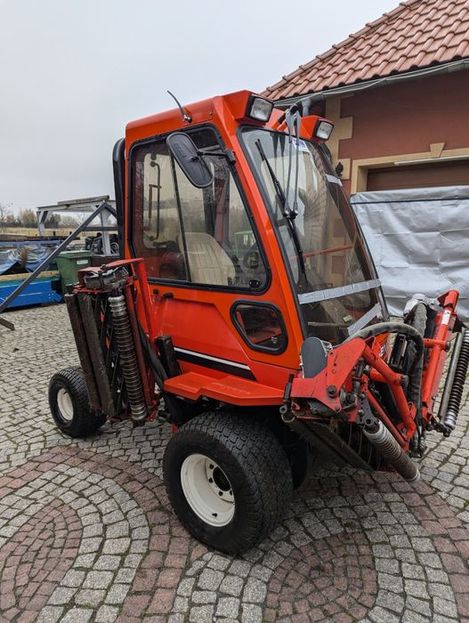 Kosiarka wrzecionowa JACOBSEN LF3810 diesel Kubota 4cyl 4x4 boiska