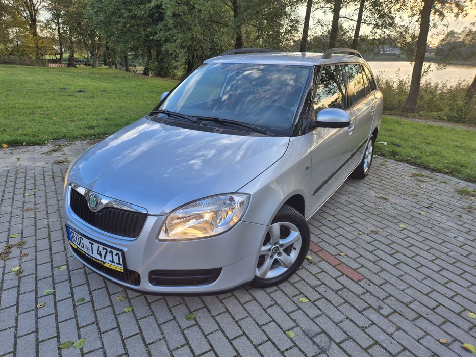 Skoda Fabia 2010r. 1.4 Benzyna Klimatronic Tempomat Alu Relingi