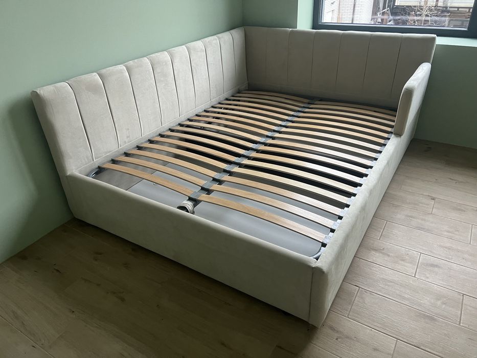 Продам ліжко, тільки самовивіз