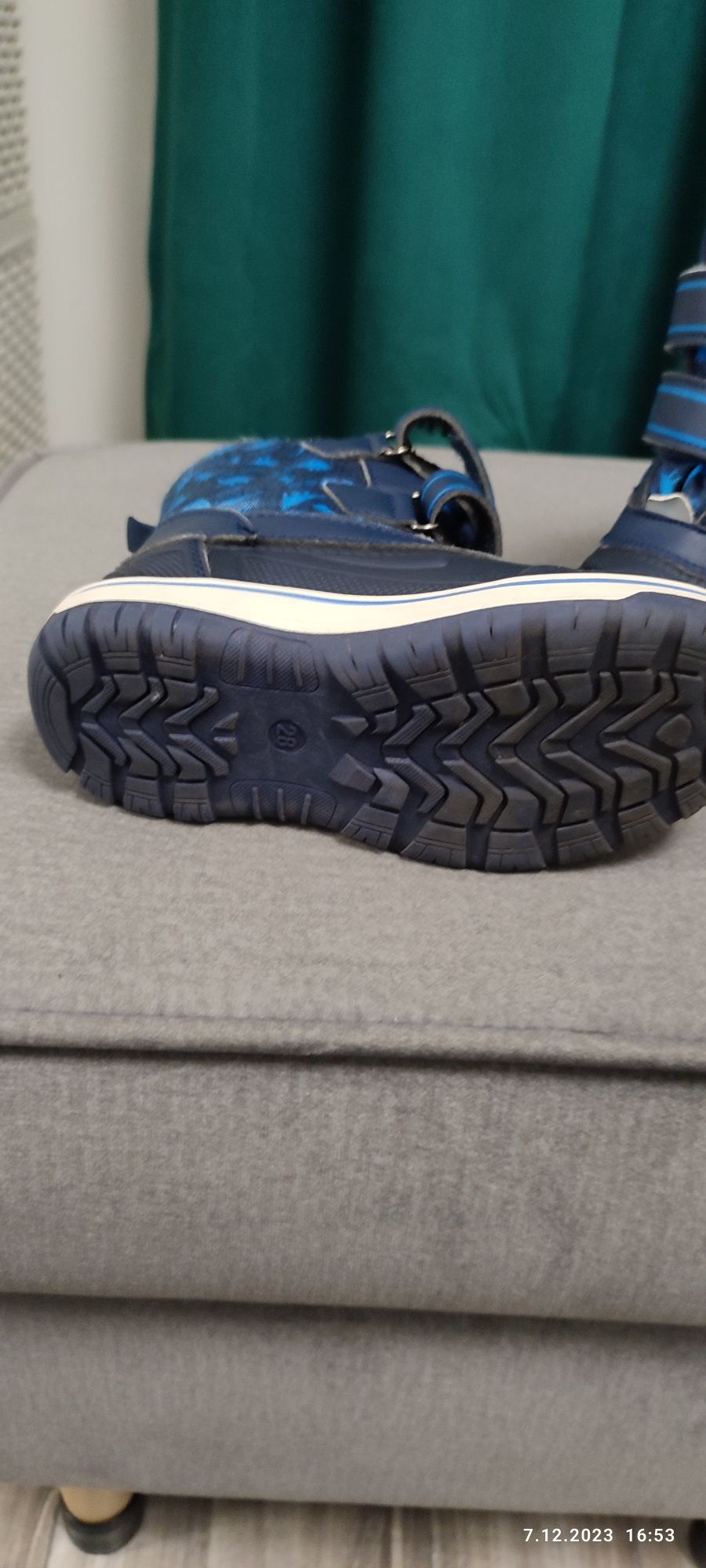 Buty chłopięce zimowe
