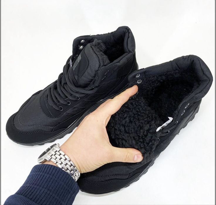 Спортивні термо кросівки чоловічі