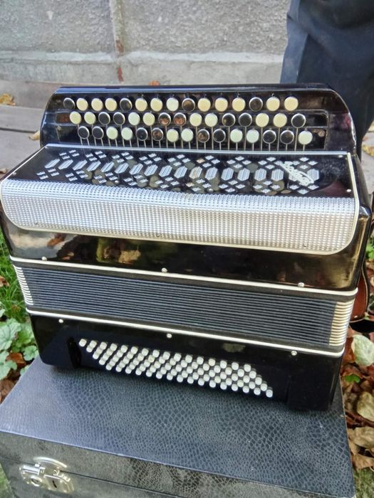 Продається баян