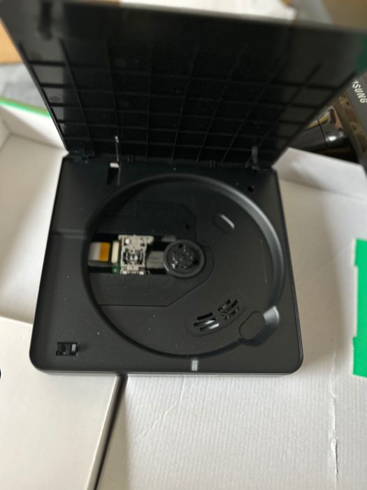 Mini odtwarzacz DVD YOTON HDMI, dziala nowy brak pilota