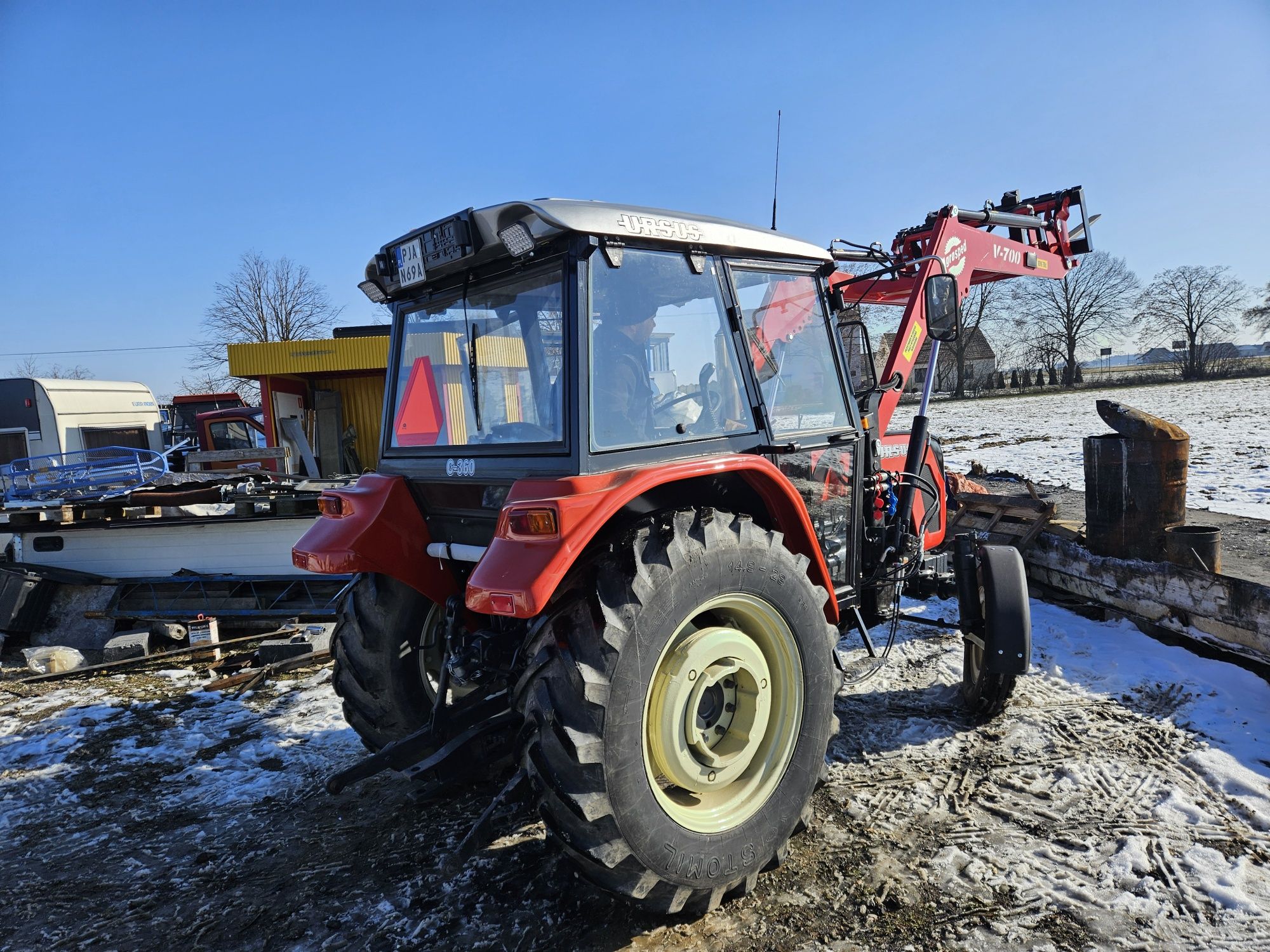 Kabina C360 plastikowa kabiny ciągnikowe C-360 C330 C-330  MTZ BIZON