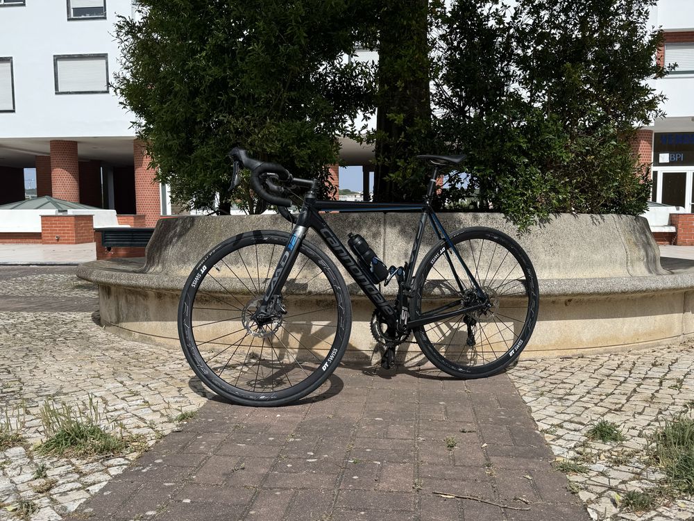 Bicicleta estrada Cannondale CAAD 12