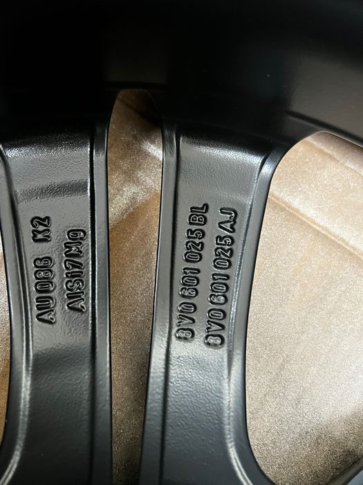 Audi A3 S3 8V felgi aluminiowe 7,5x18 orginal