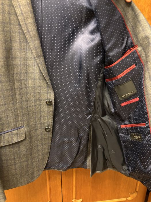 Костюм чоловічий розмір (S-48) НОВИЙ!