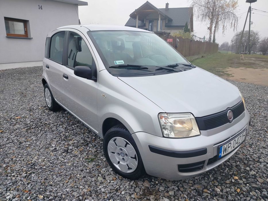 Śliczna Panda**2009r.1.1 benzyna**klimatyzacja**wspomaganie**