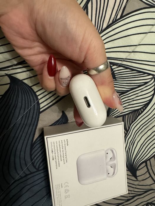 Apple Airpods Wireless Charging Case A1938 бездротова зарядка