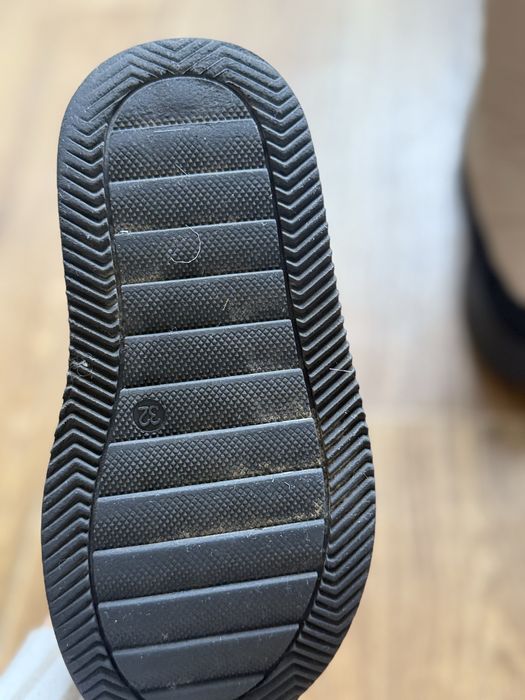 Зимові сапожки на дівчинку