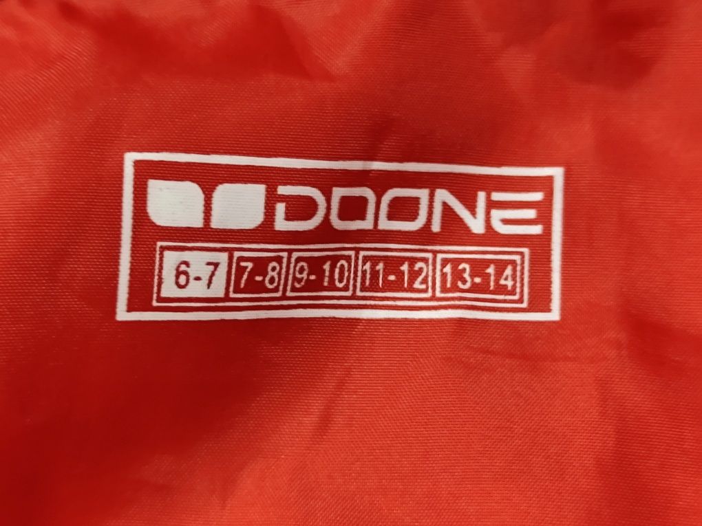 Corta Vento para Rapaz marca Doone (6-7 anos)