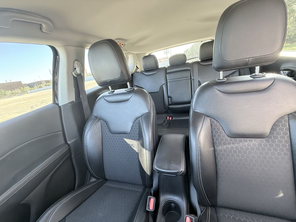 Jeep Compass 1.6 Longitude